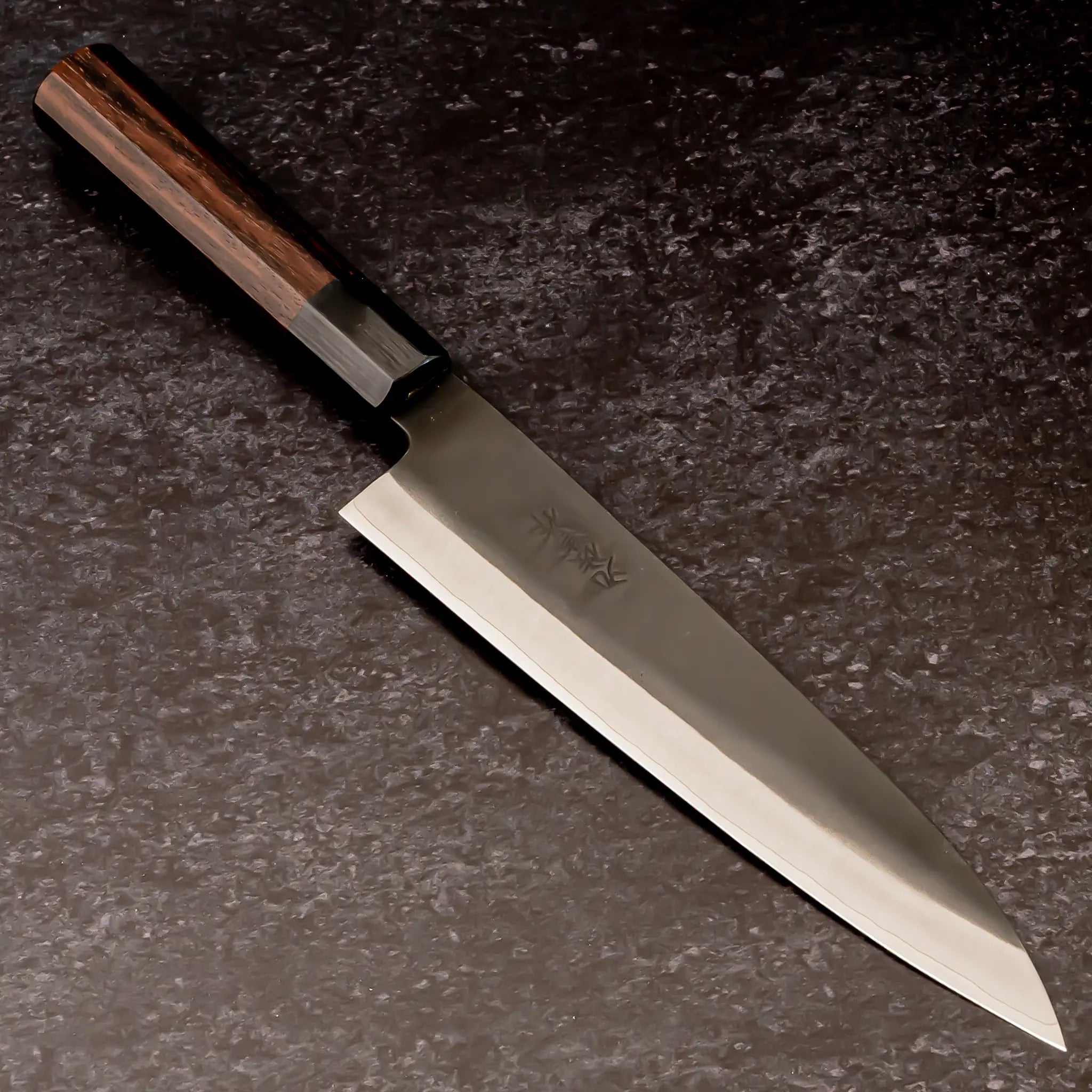 ZDP189 黒牛刀210mm 紫檀八角柄